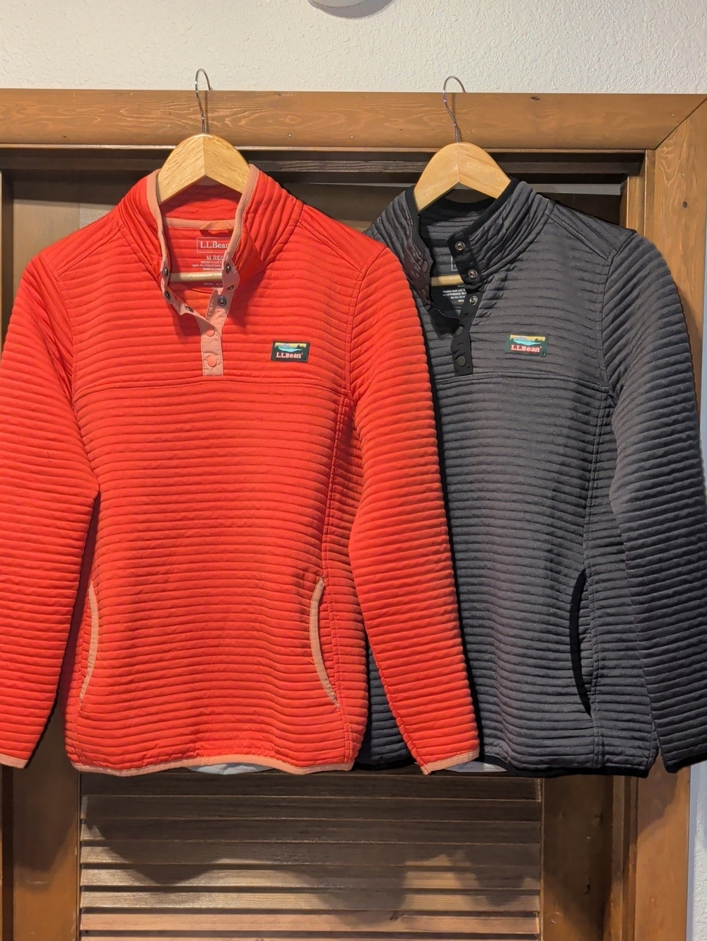 L.L. Bean Quilted Snap 1/4 Air light Sweatshirts - Coral & Charcoal